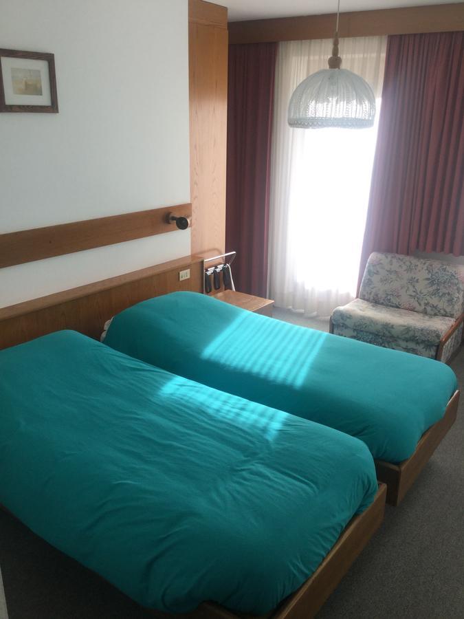 Hotel Alpenrose Alleghe Esterno foto